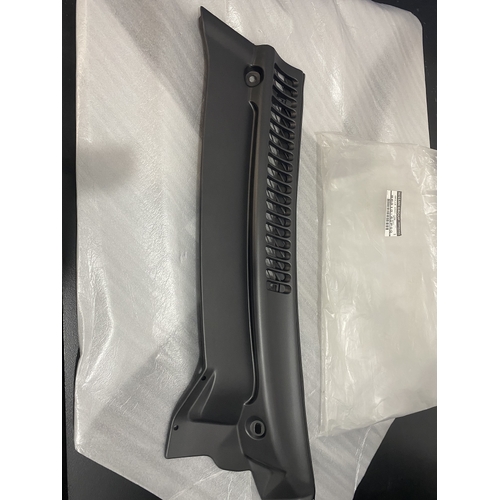 Nissan OEM JDM Windshield Cowl Grille LH Side cover  RHD Z32