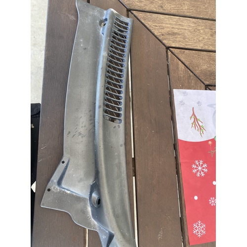 Z32 300ZX LH Passanger cowl panel Used